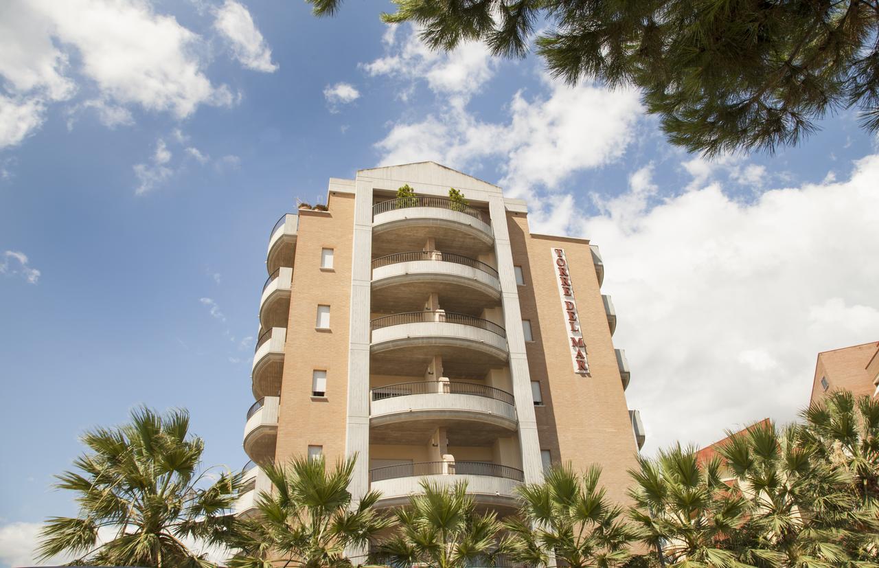 Residence Torre Del Mar Alba Adriatica Exterior photo